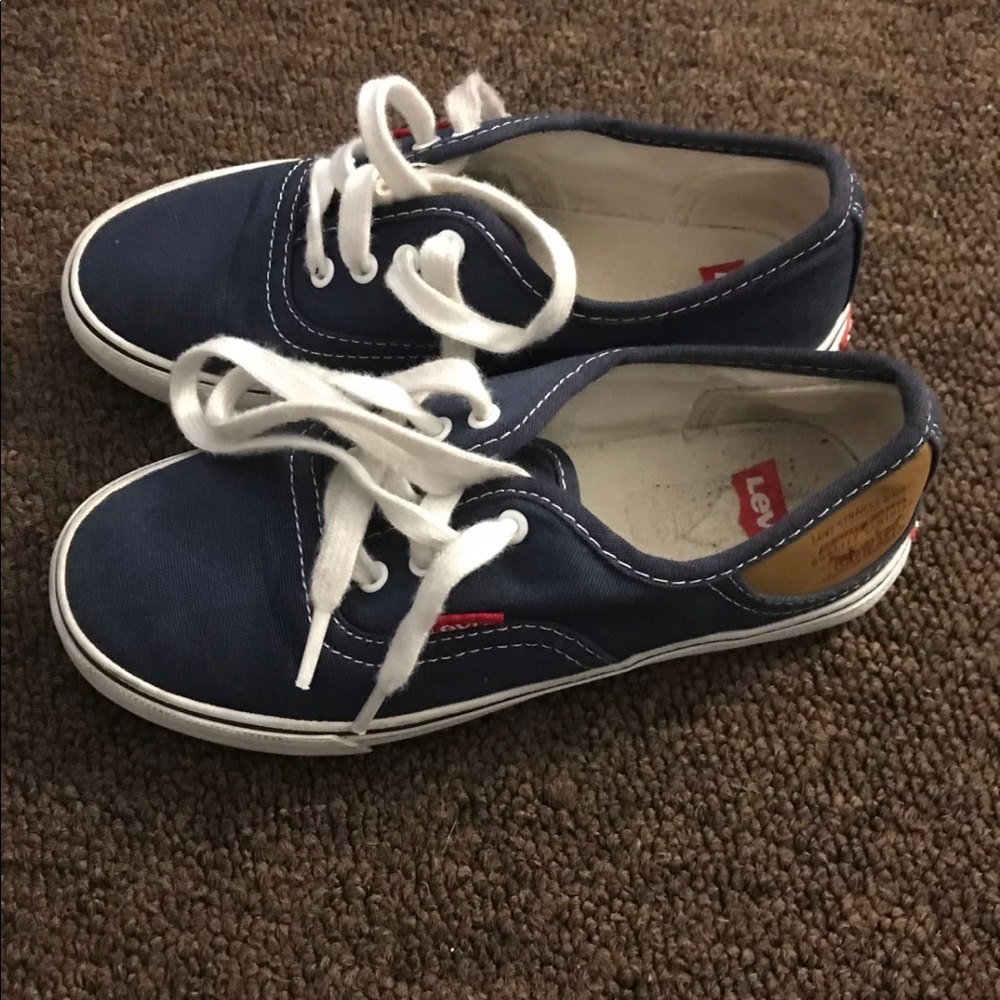 Boys Levi’s shoes
